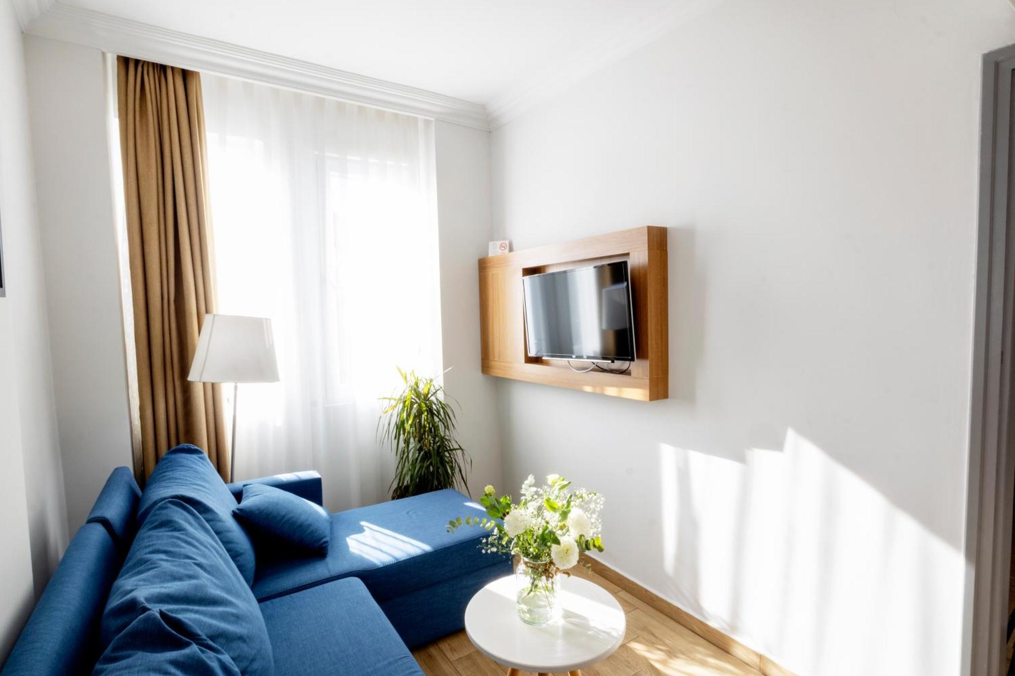אלאניה Comfort Suites מראה חיצוני תמונה